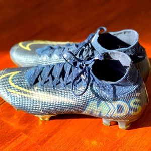 Nike Mercurial CR7 soccer cleats US 7